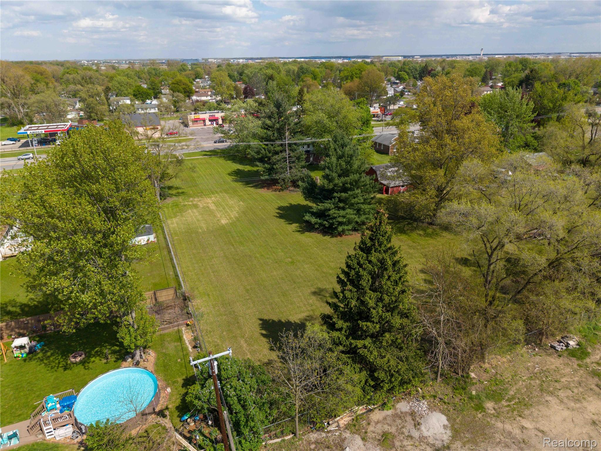 9282 Wayne Road
