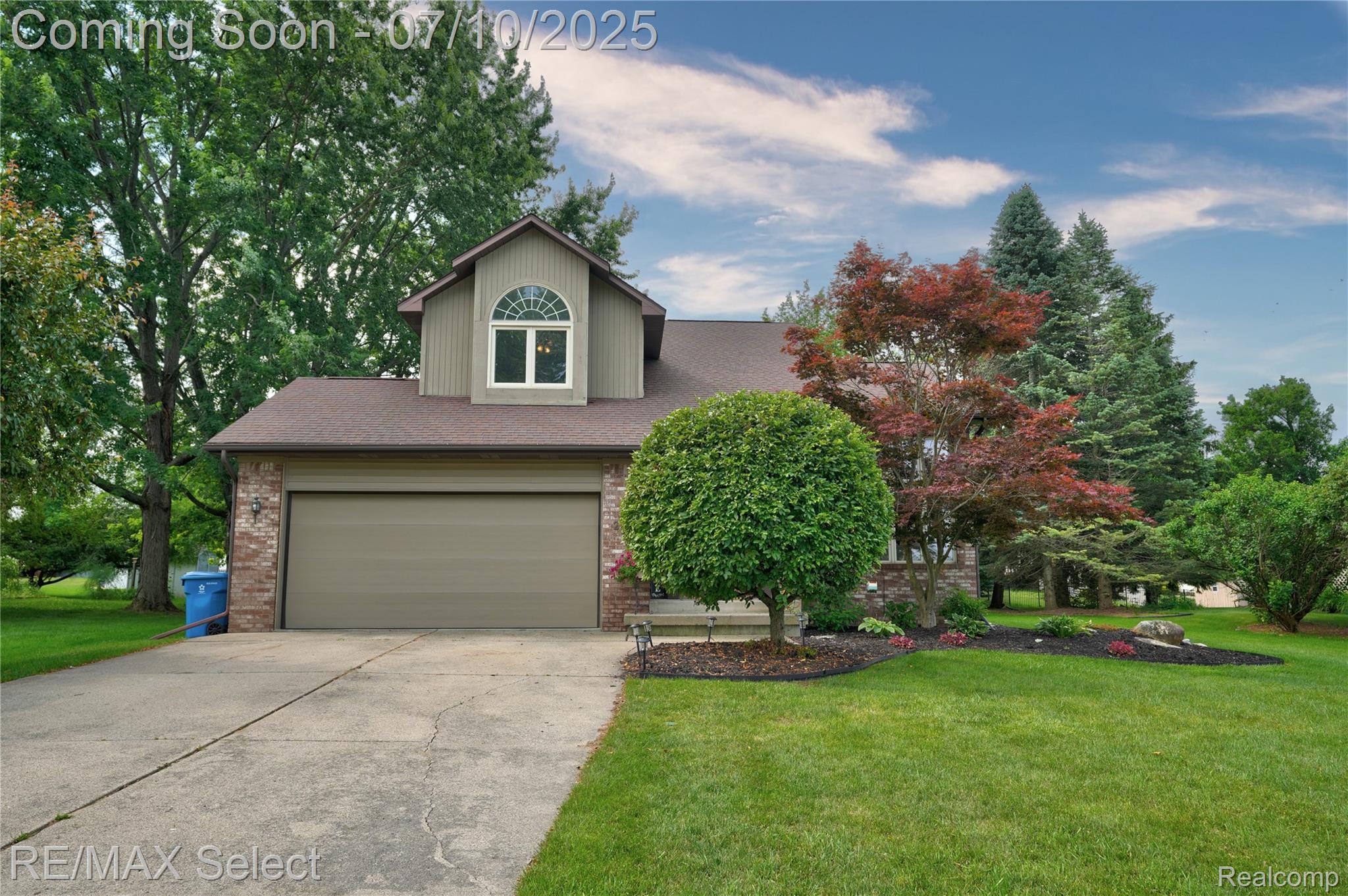 220 E Rolston Road