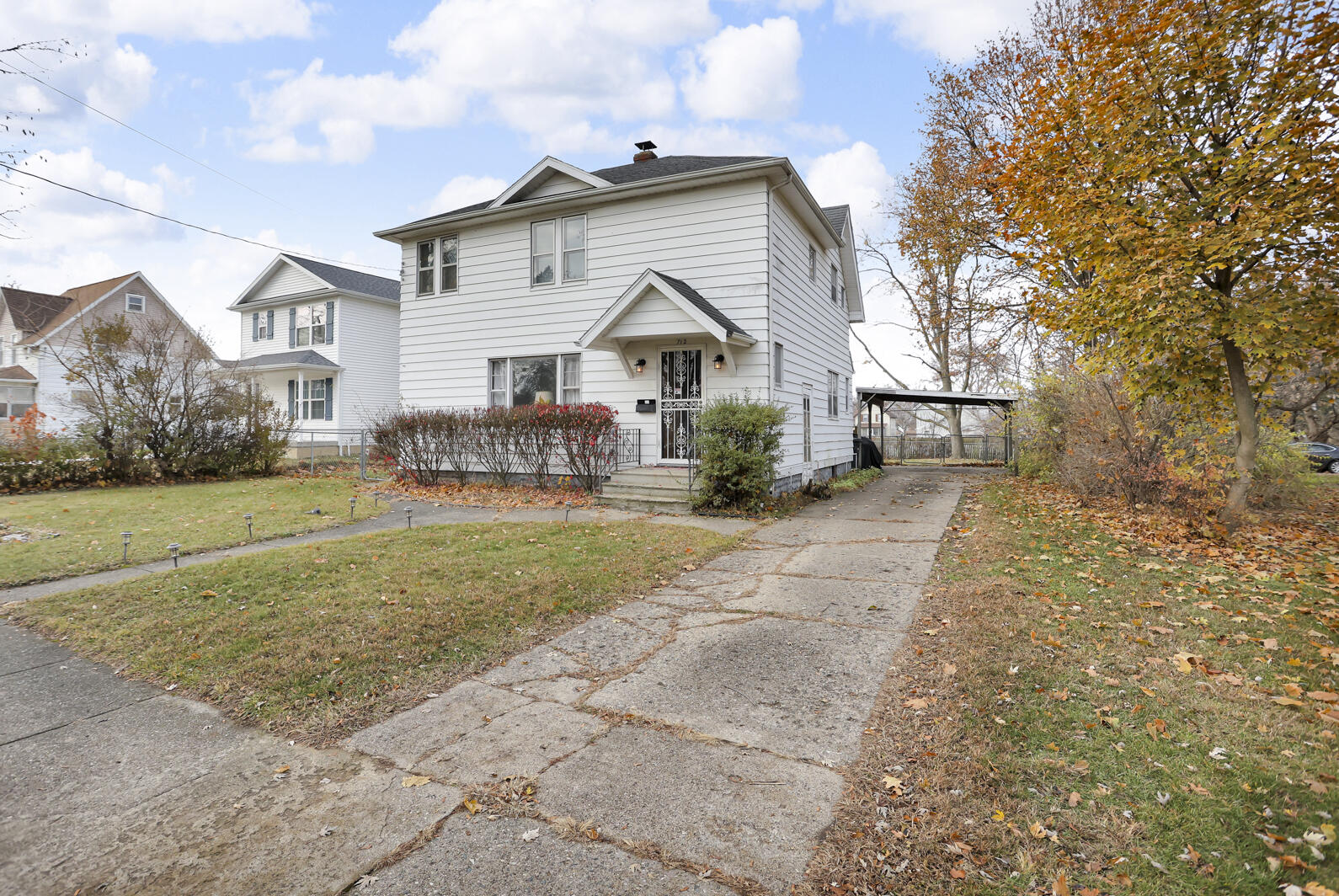 712 N Waterloo Avenue