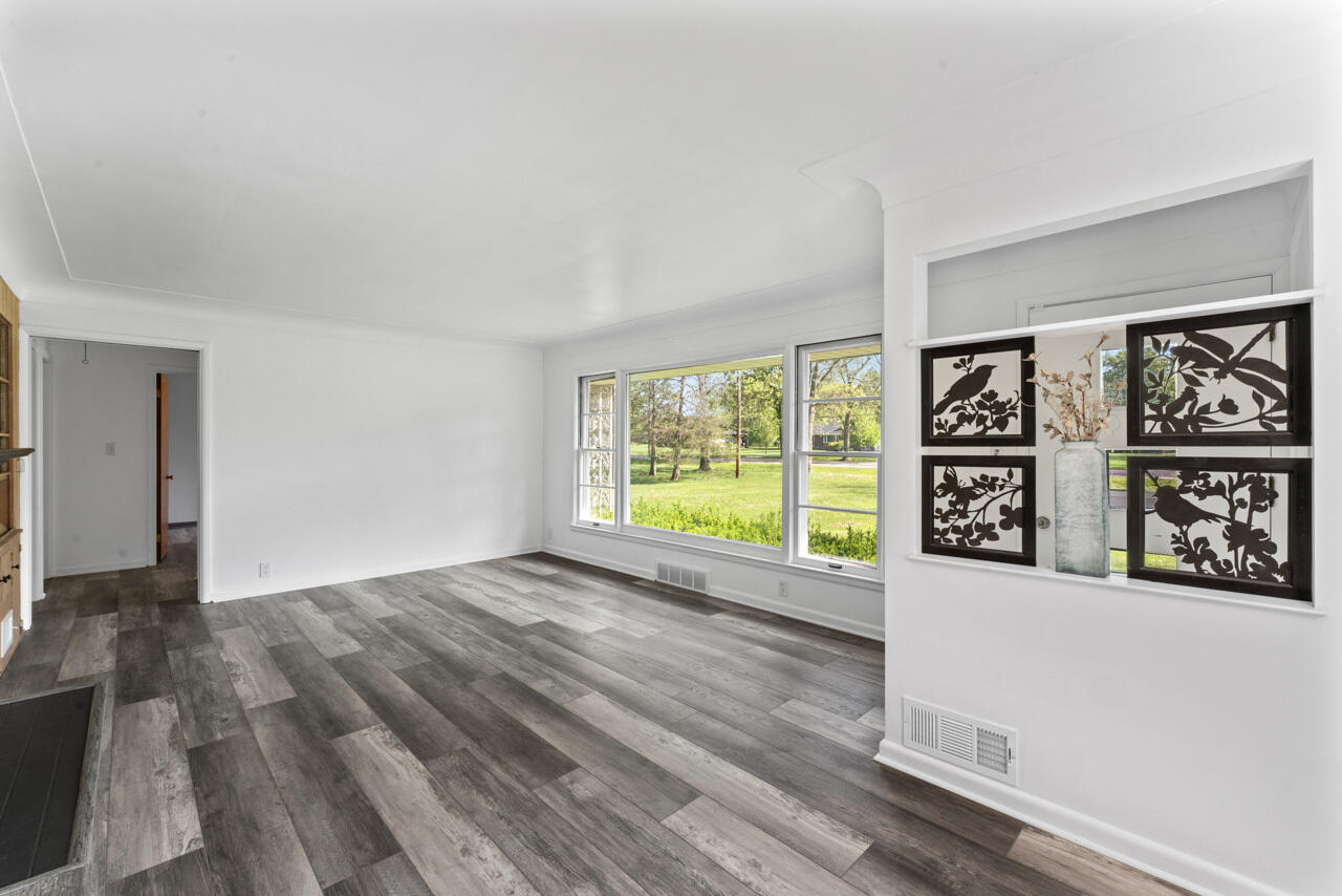 1508 Flushing Road