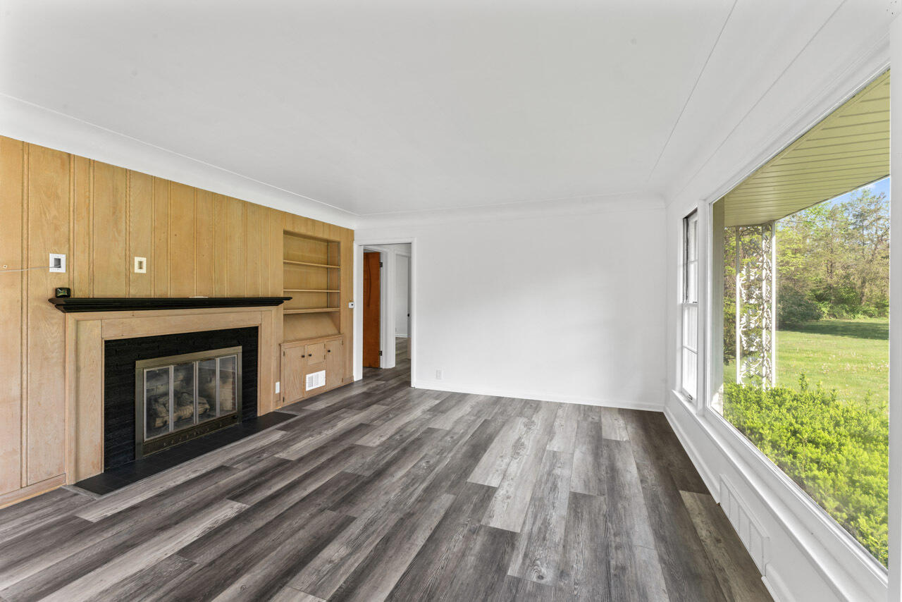 1508 Flushing Road