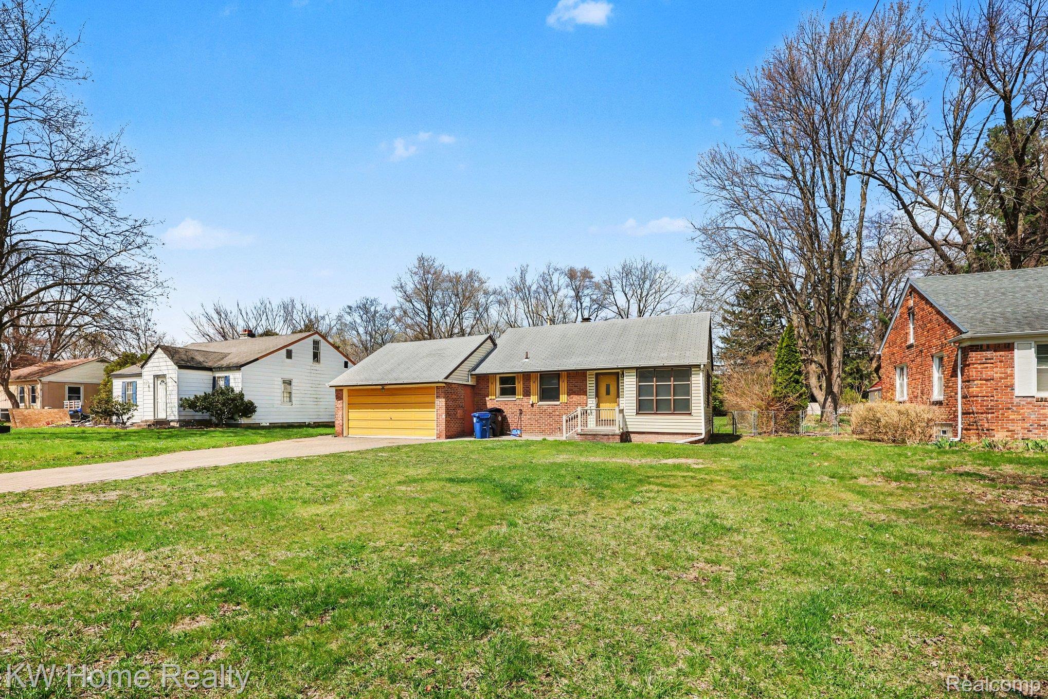 26932 W 6 Mile Road N