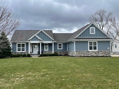 Photo of 11415 Killarney Drive, Morton Township, MI 49346 (MLS # 72026015109)