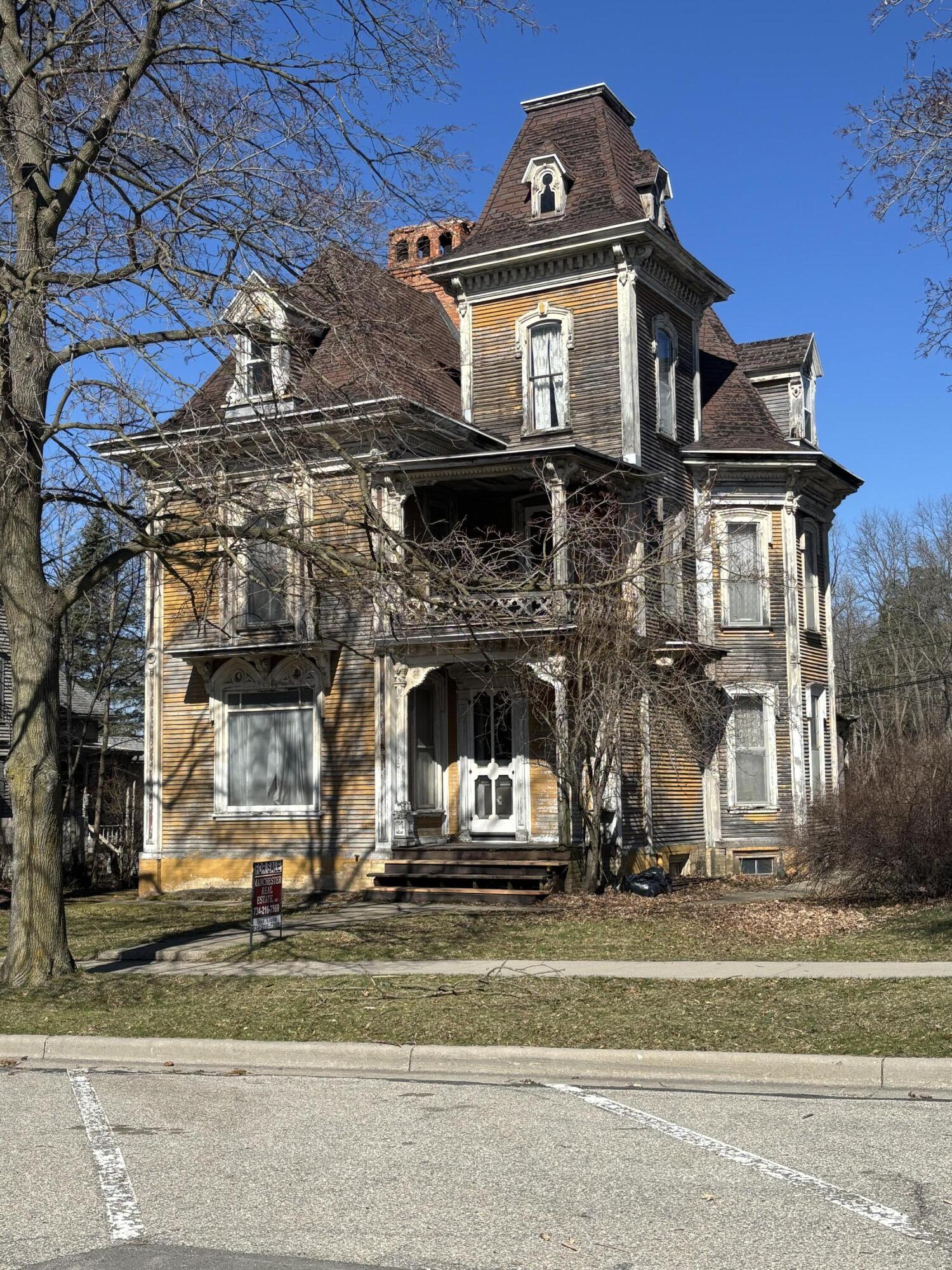 112 W Main Street