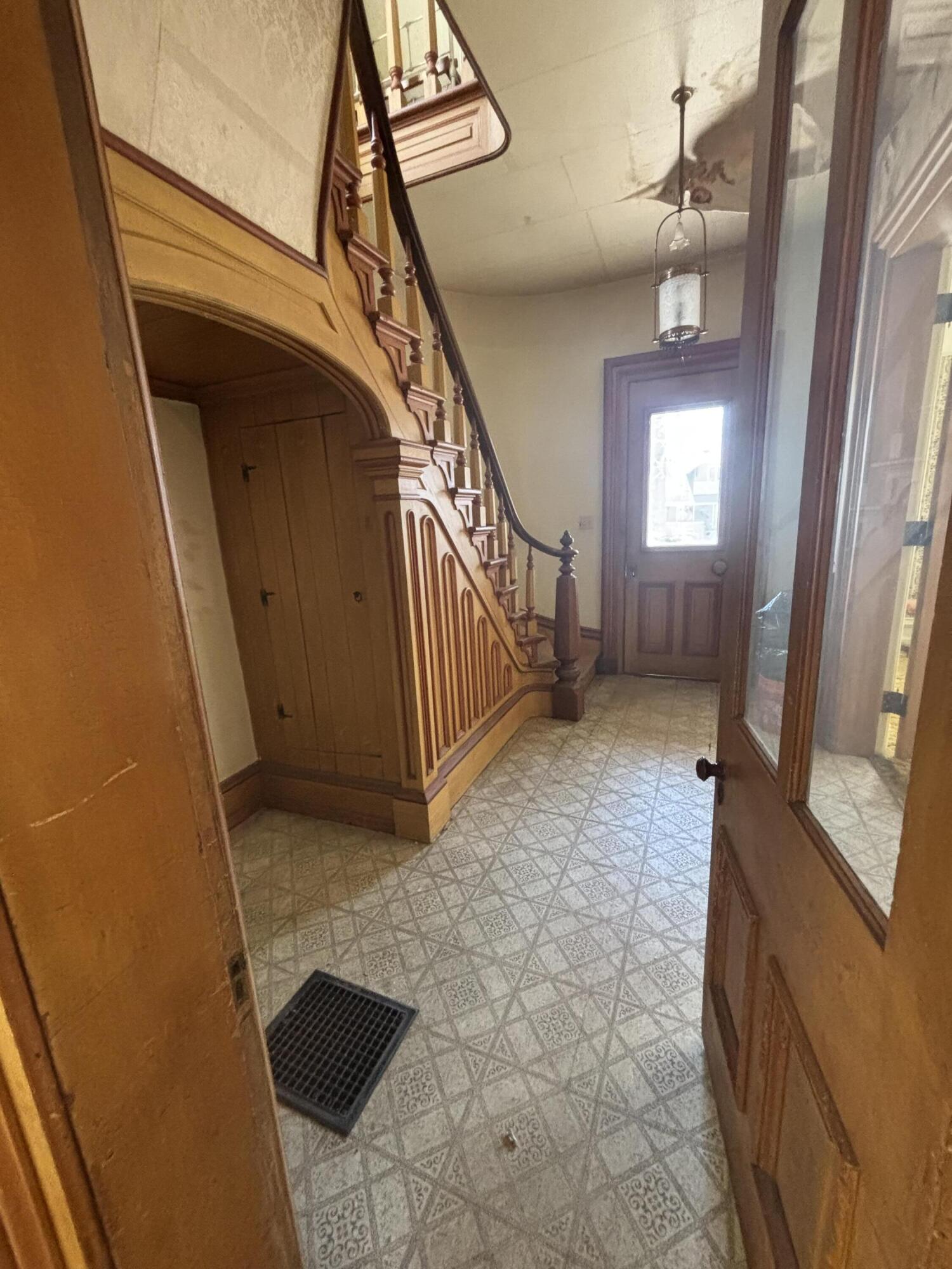 112 W Main Street