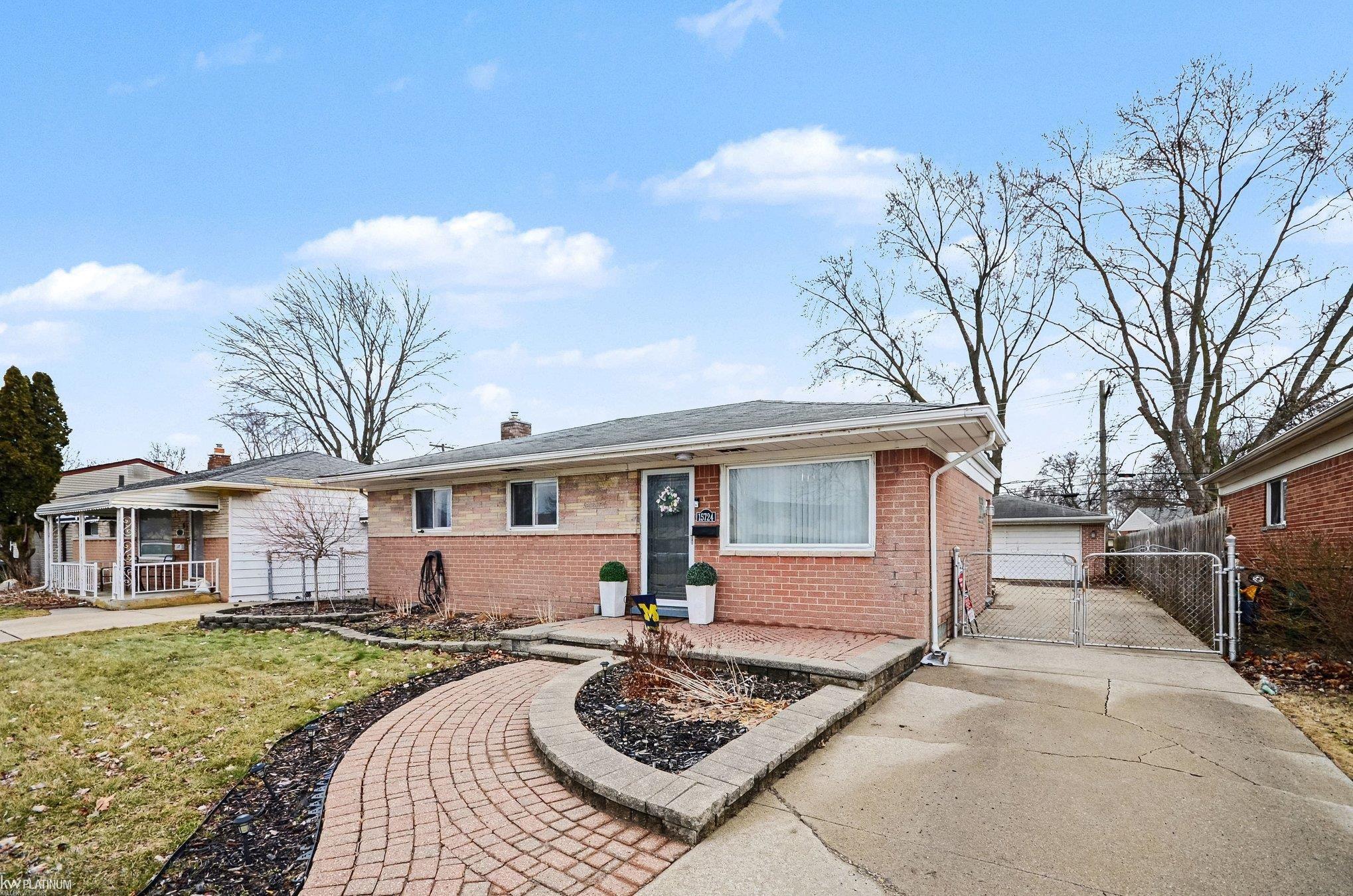 15724 E 13 Mile Road