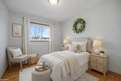 Tiny photo for 15724 E 13 Mile Road, Roseville City, MI 48066 (MLS # 58050201130)