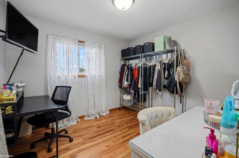 Tiny photo for 15724 E 13 Mile Road, Roseville City, MI 48066 (MLS # 58050201130)