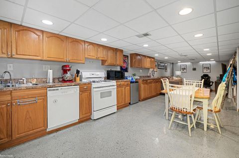 Tiny photo for 15724 E 13 Mile Road, Roseville City, MI 48066 (MLS # 58050201130)