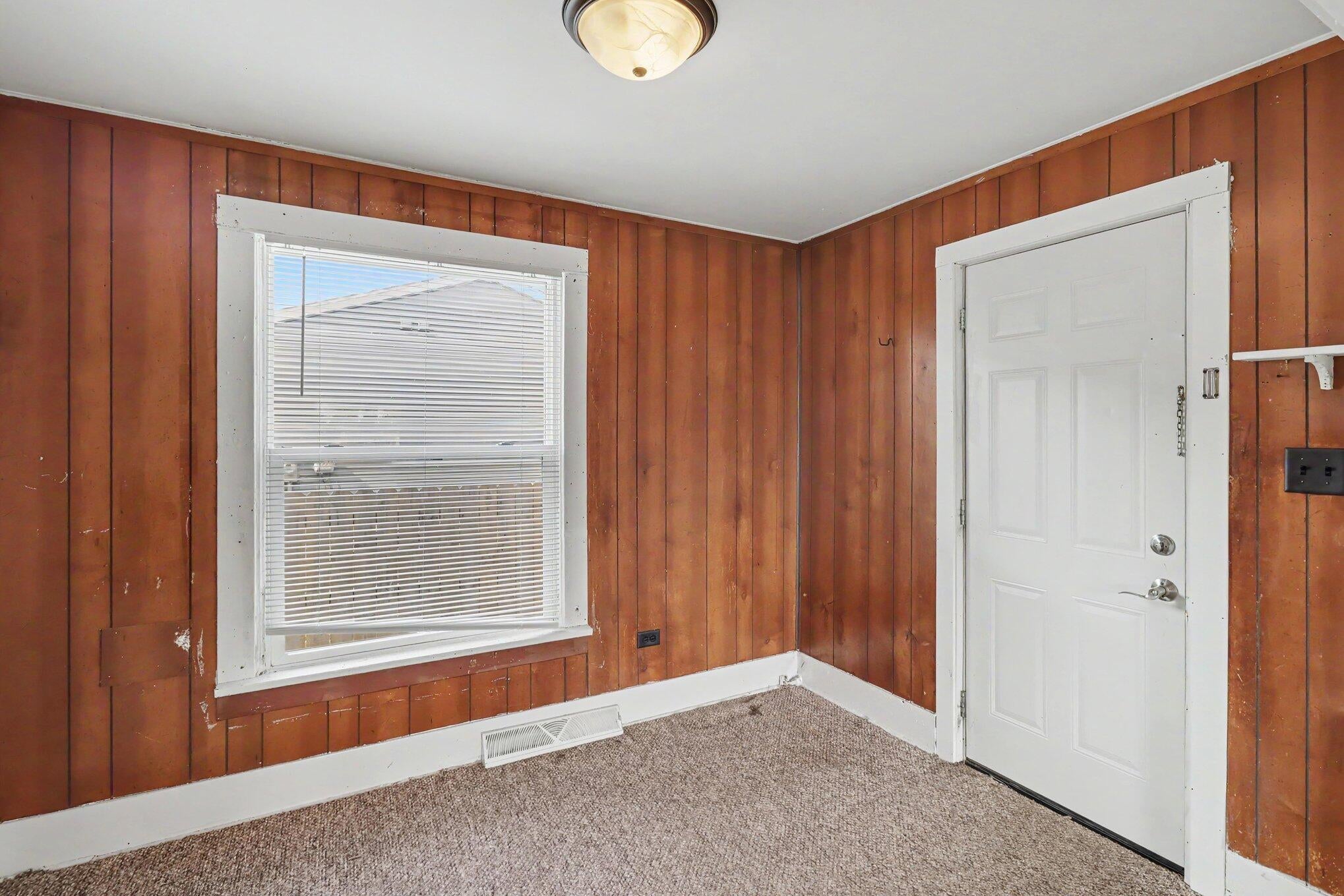307 N Walnut Street