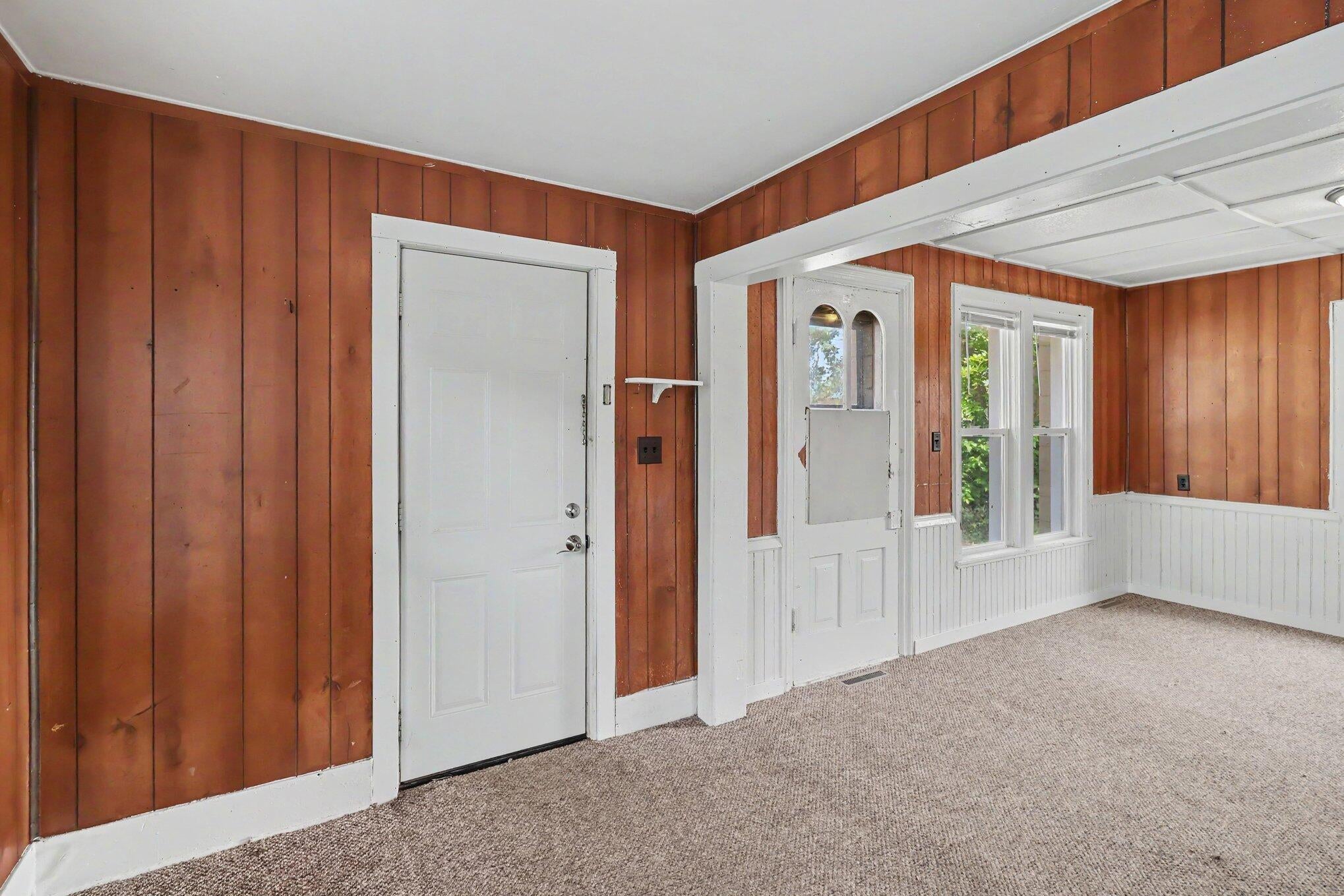 307 N Walnut Street