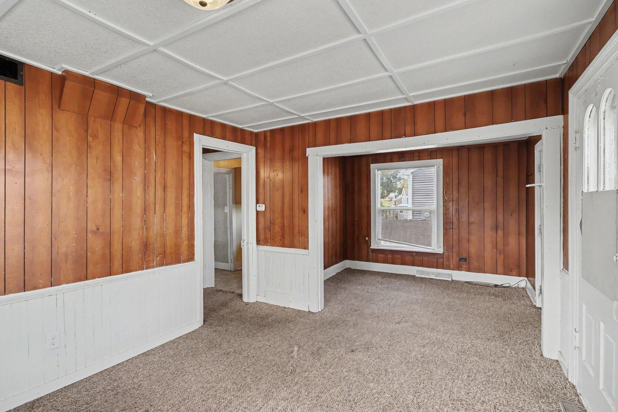 307 N Walnut Street