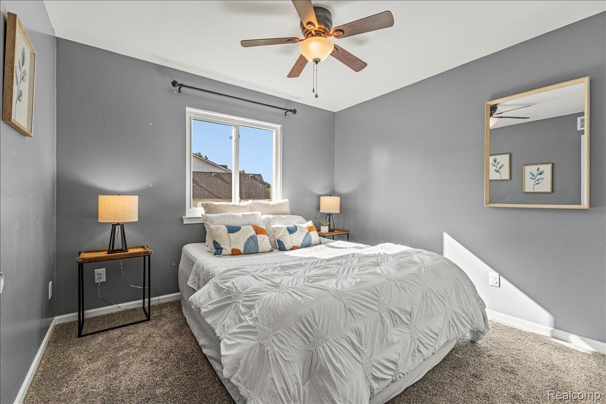 Waterford Charter Township, Michigan 48328, United States, 3 Bedrooms Bedrooms, ,2 BathroomsBathrooms,Residential,Pending,210859