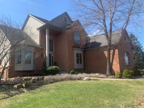 49601 Deer Run Novi City MI 48167