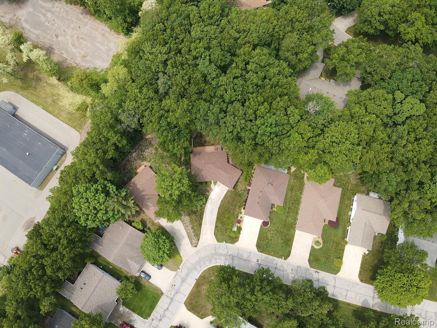 3869 Oak Hills Circle