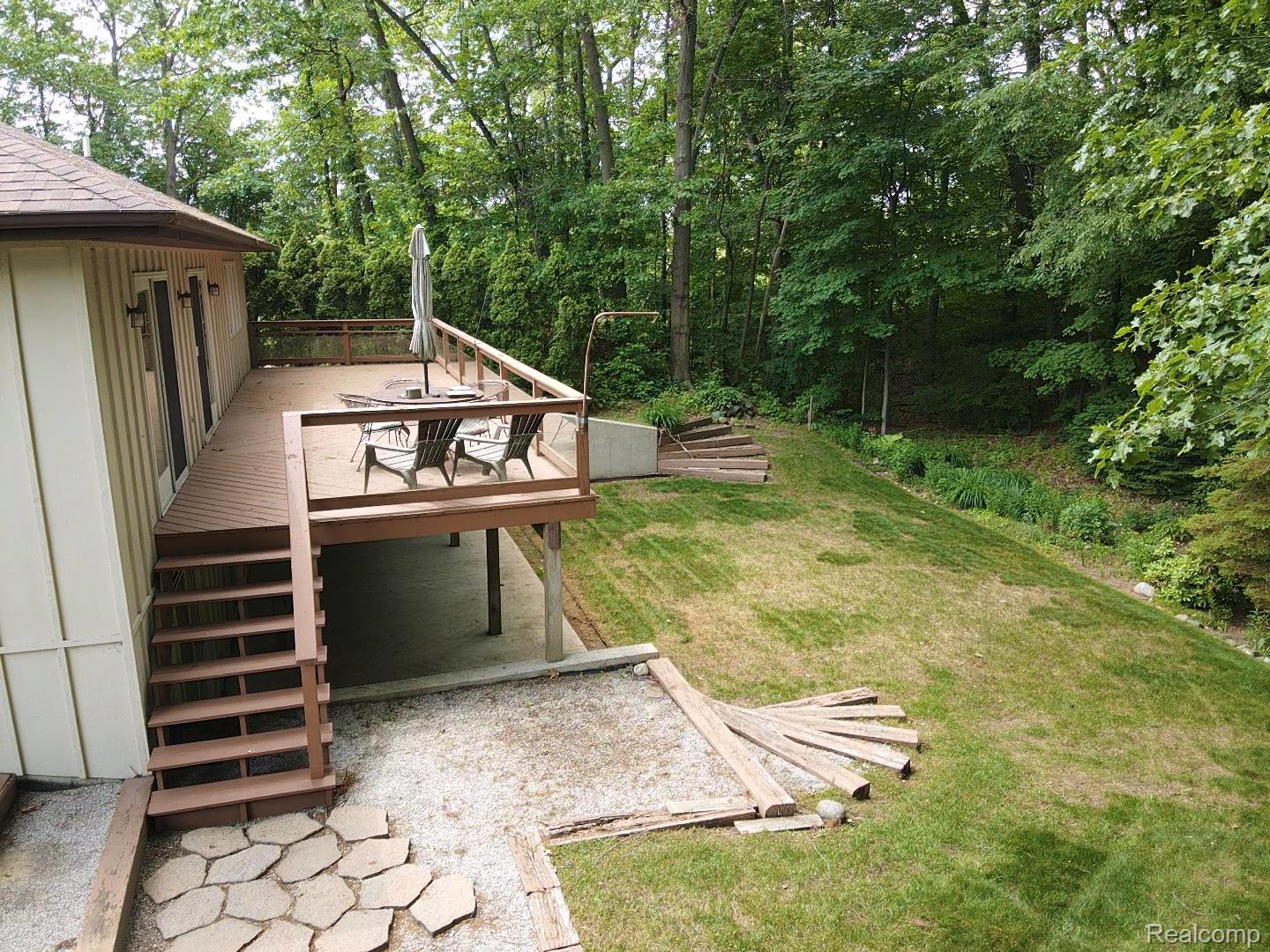 3869 Oak Hills Circle