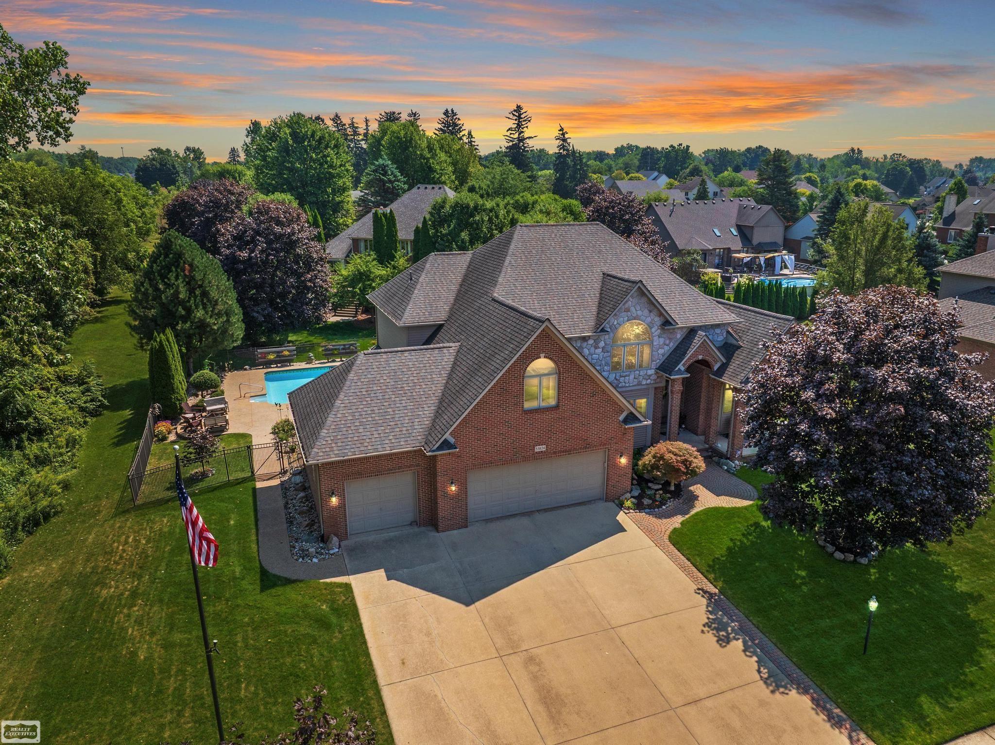 53824 Colette Court