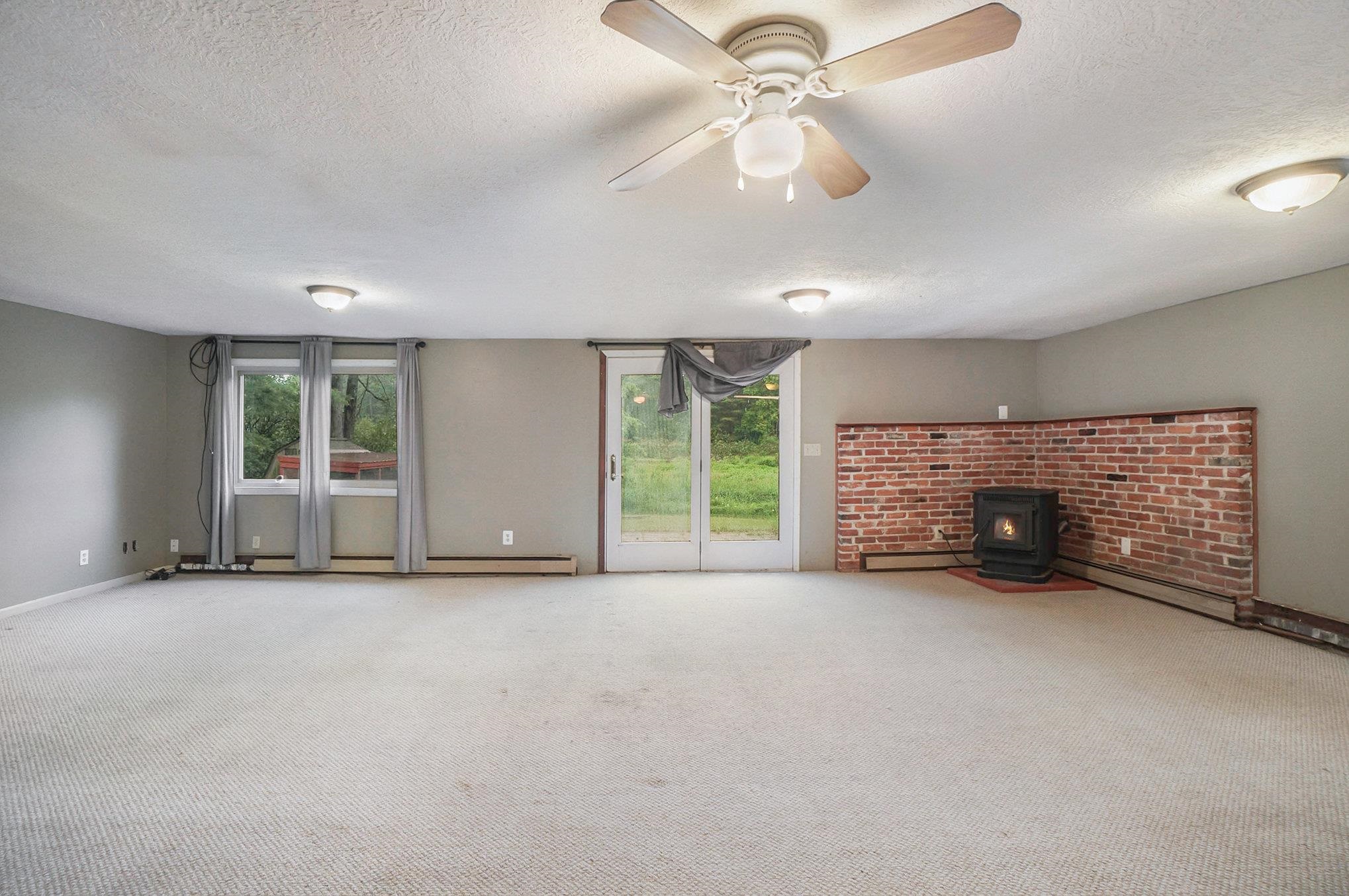 7418 Riverside Drive