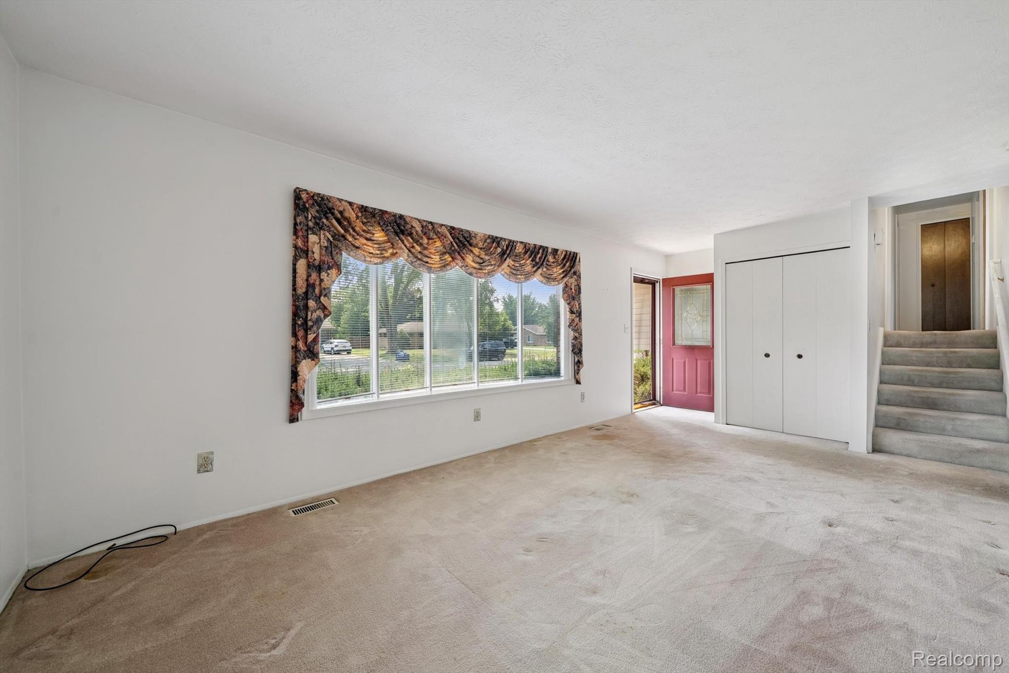 37582 Whitney Drive