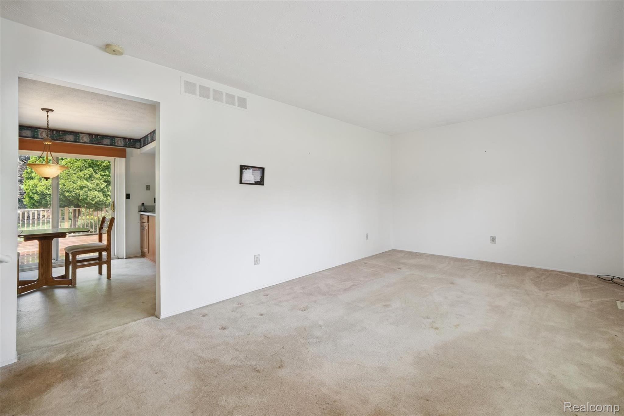 37582 Whitney Drive