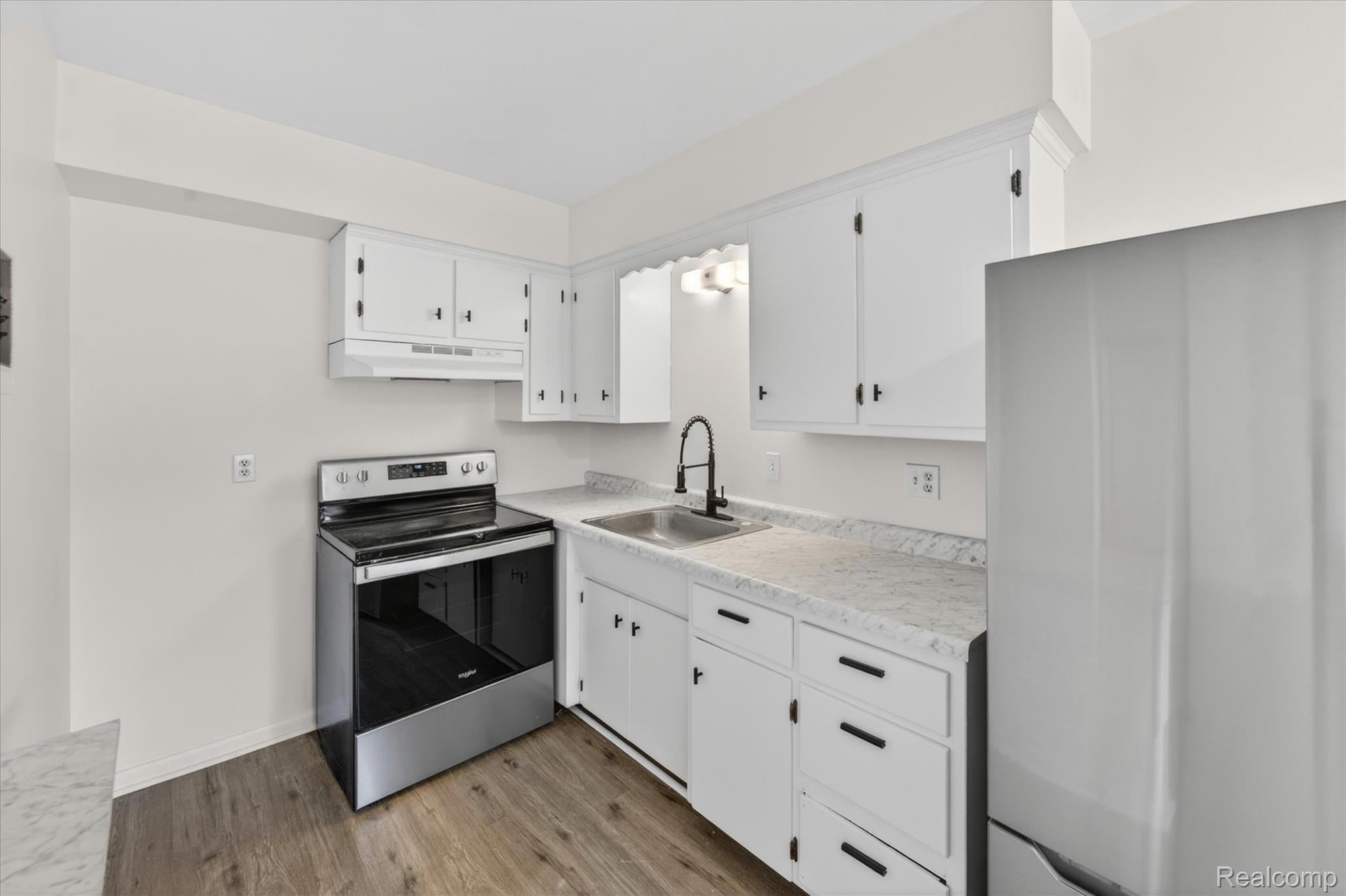 151 E Mchattie