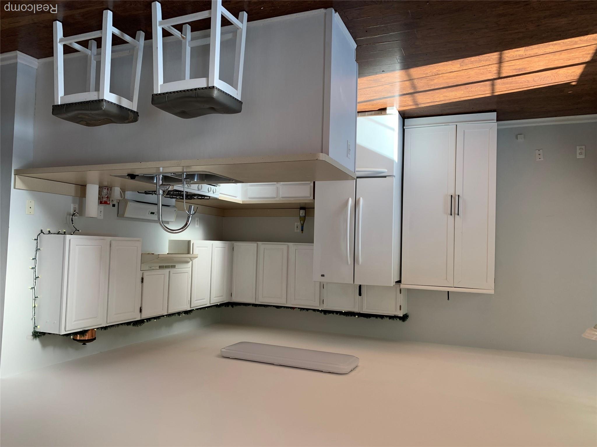 8164 Genesee Rd. Road