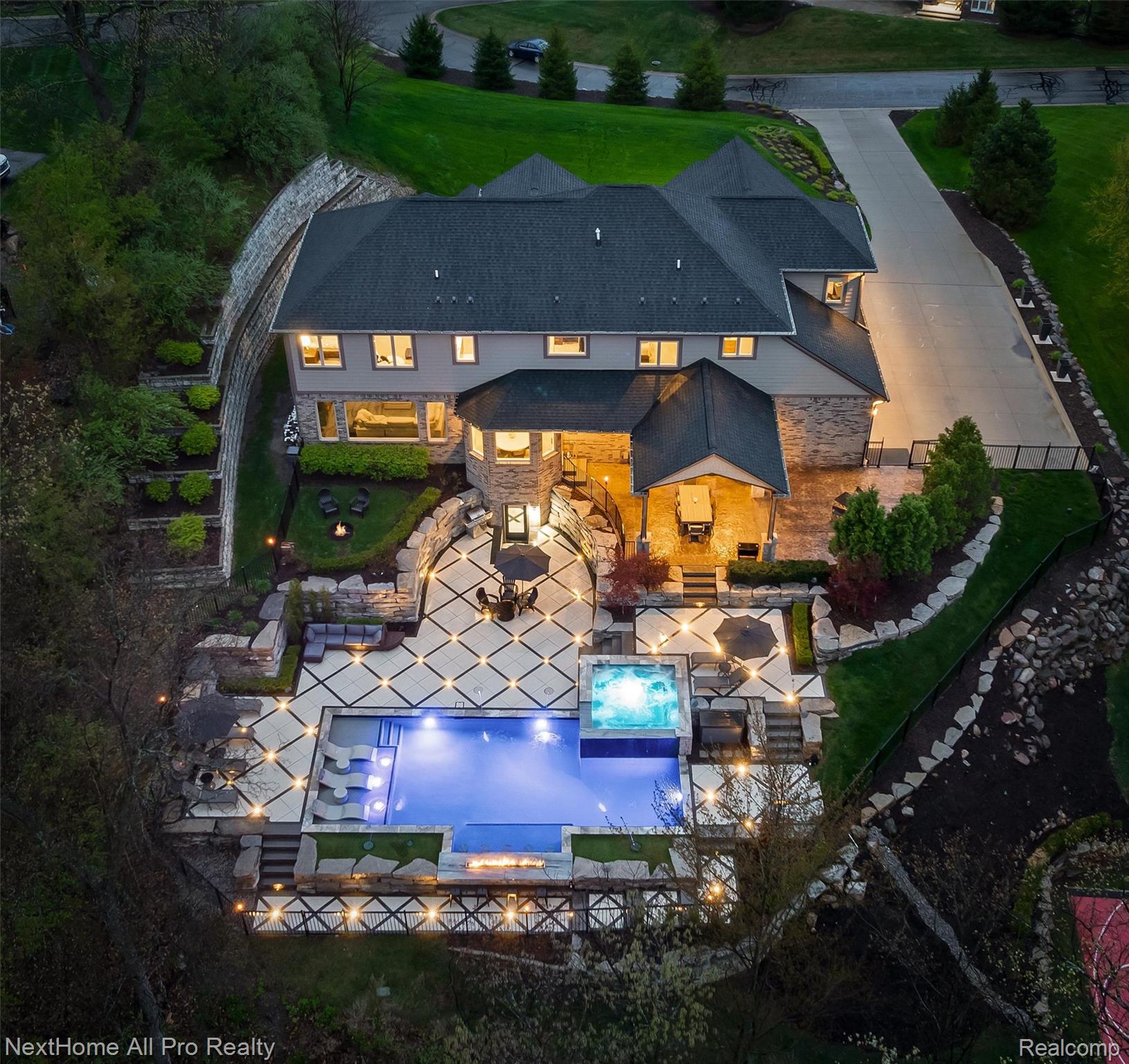 12385 Boulder Pass Drive