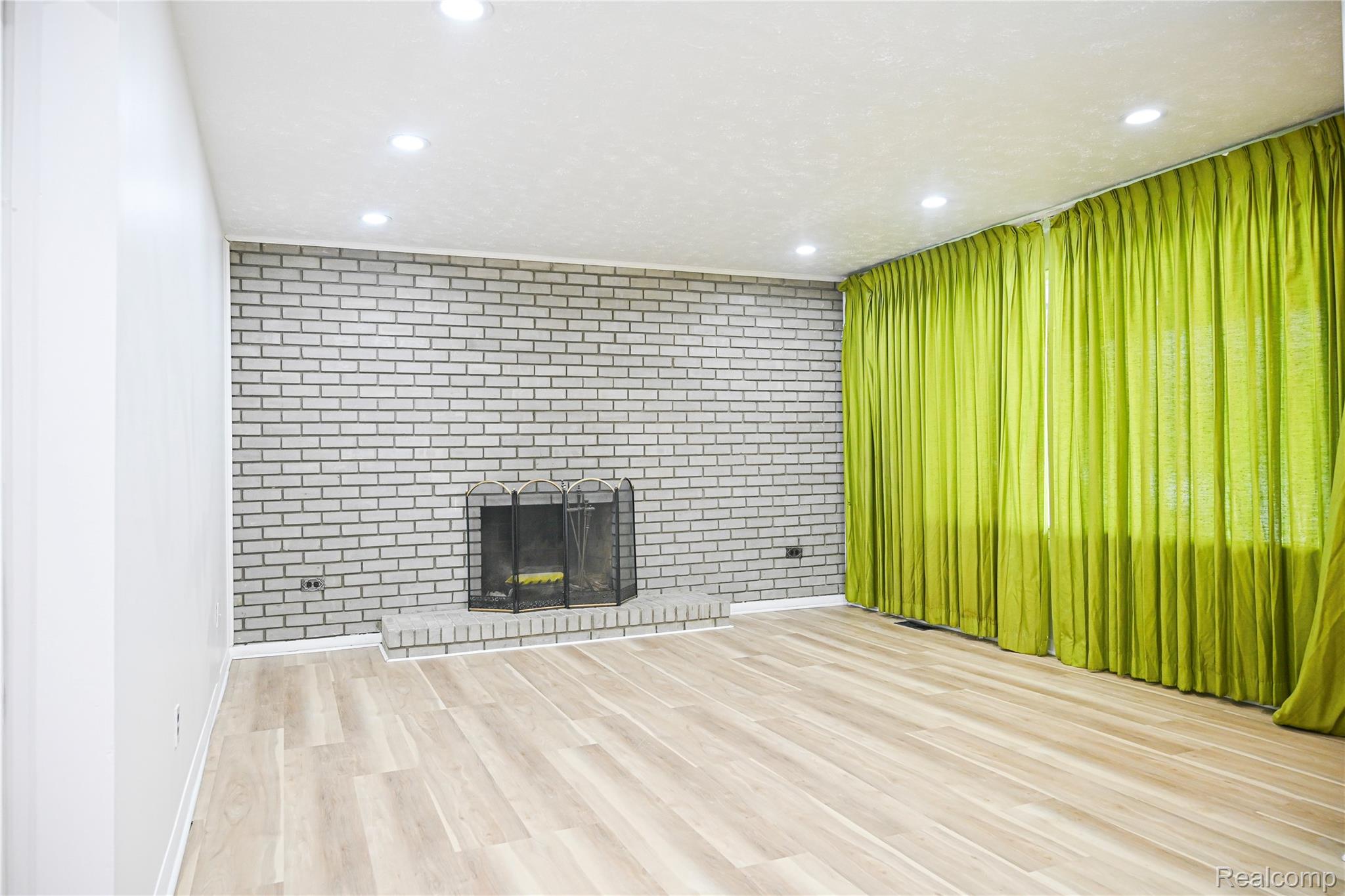 3726 Isabelle Street