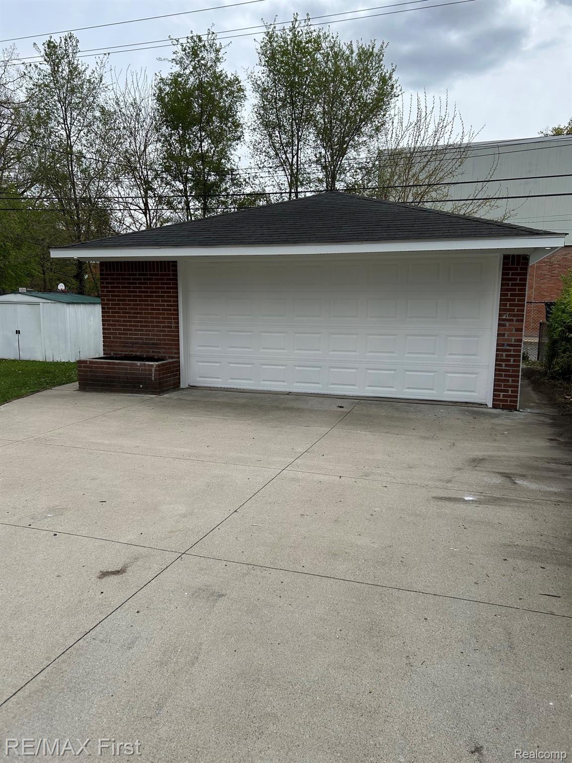 8865 Kenberton Drive