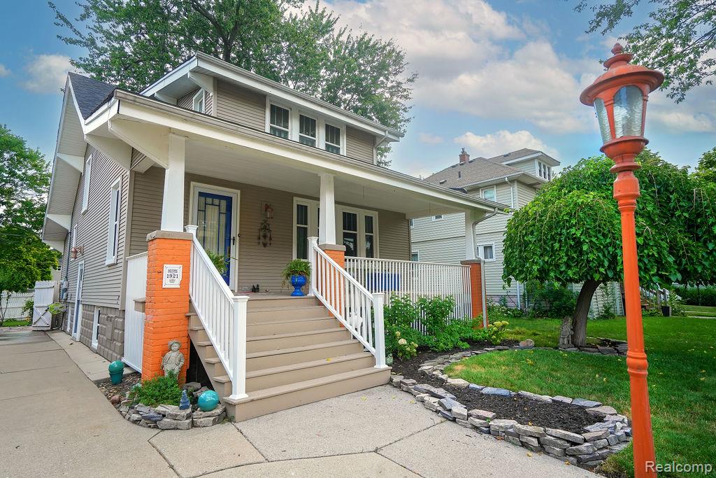545 Eureka Road