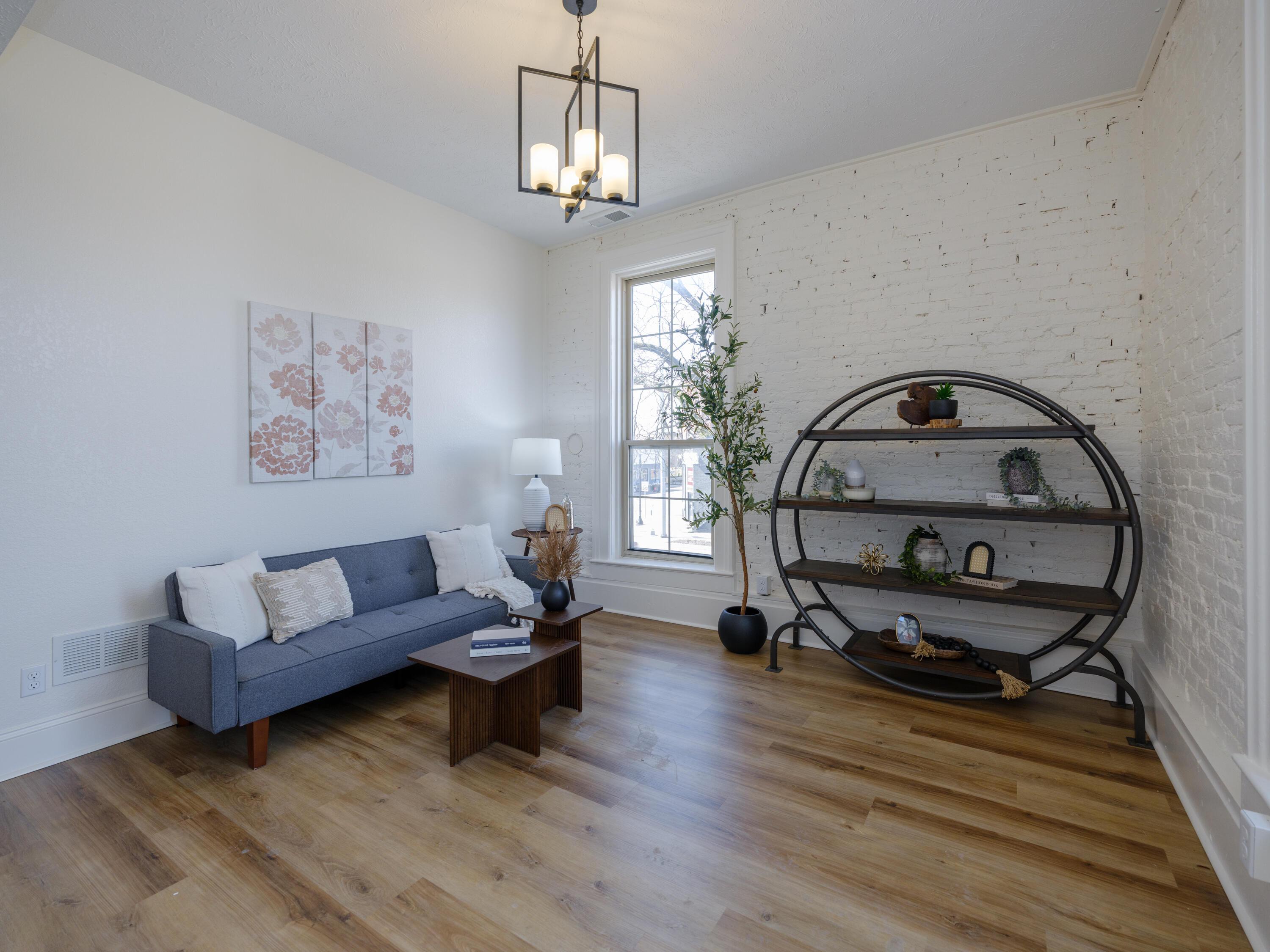 201 E Michigan Avenue 2D