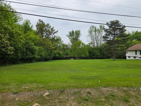 7545 Pontiac Trail West Bloomfield Charter Township MI 48323