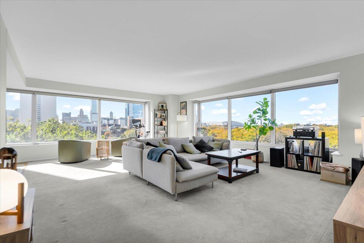 1300 E Lafayette Street 512