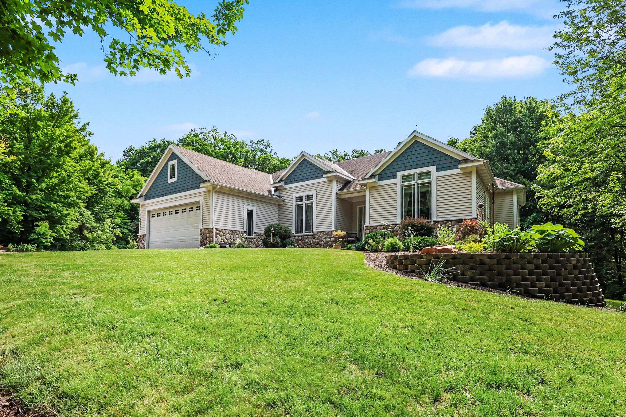 2844 Bunker Hill Drive NW