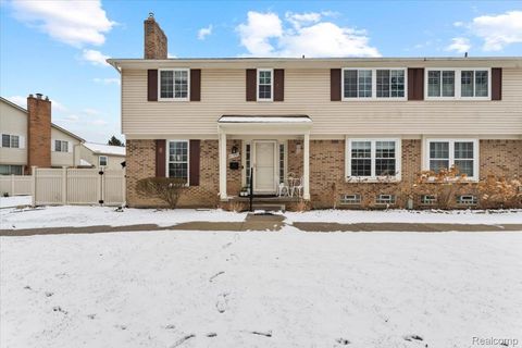 21301 E Glen Haven Circle Novi City MI 48167