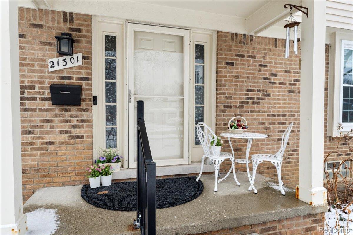 21301 E Glen Haven Circle