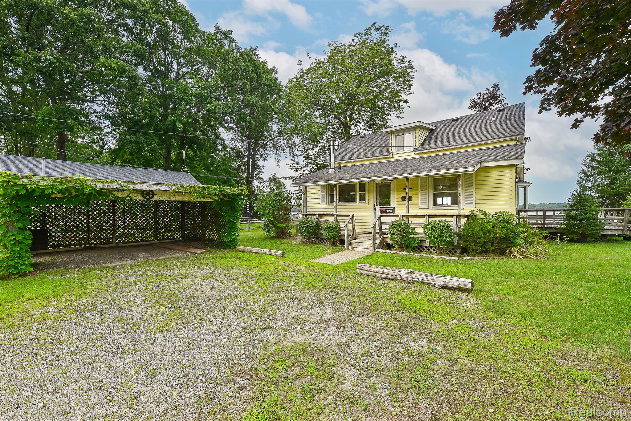 9618 BASE LAKE Road