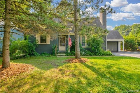 791 Horton Street Northville City MI 48167