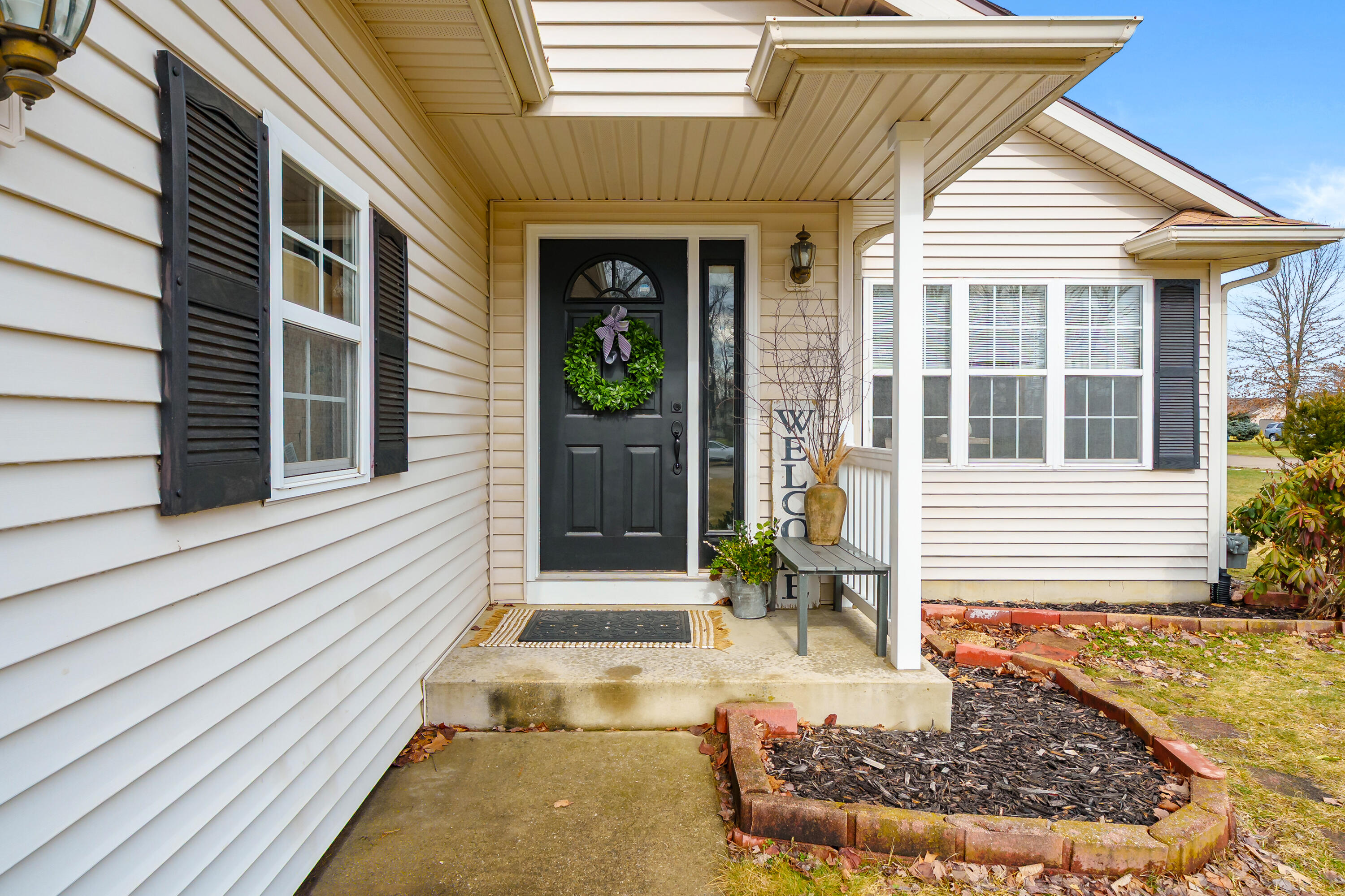 6199 Thistlewood Avenue