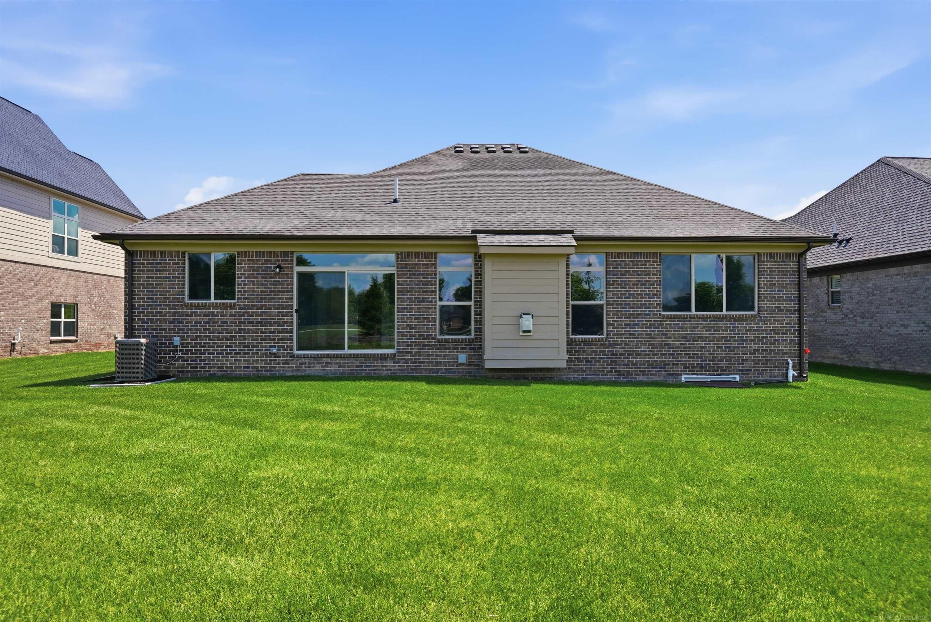 55611 Bay Oaks Court
