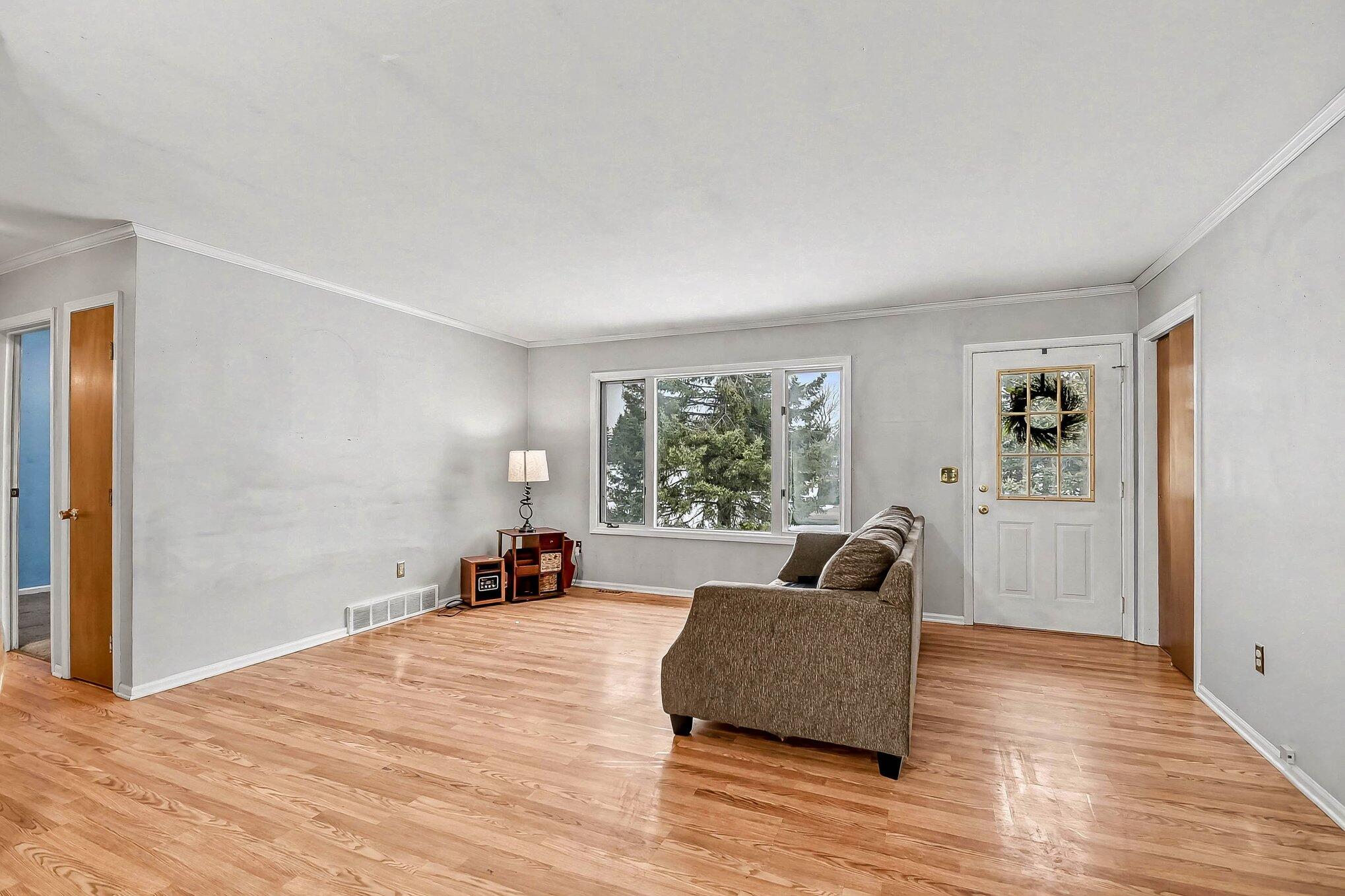 301 Ragen-Bogen Drive