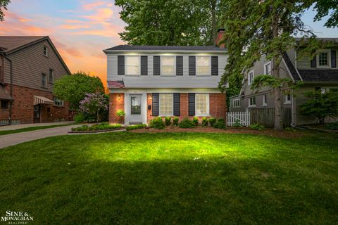 Photo of 962 lincoln Road, Grosse Pointe City, MI 48230 (MLS # 58050209159)