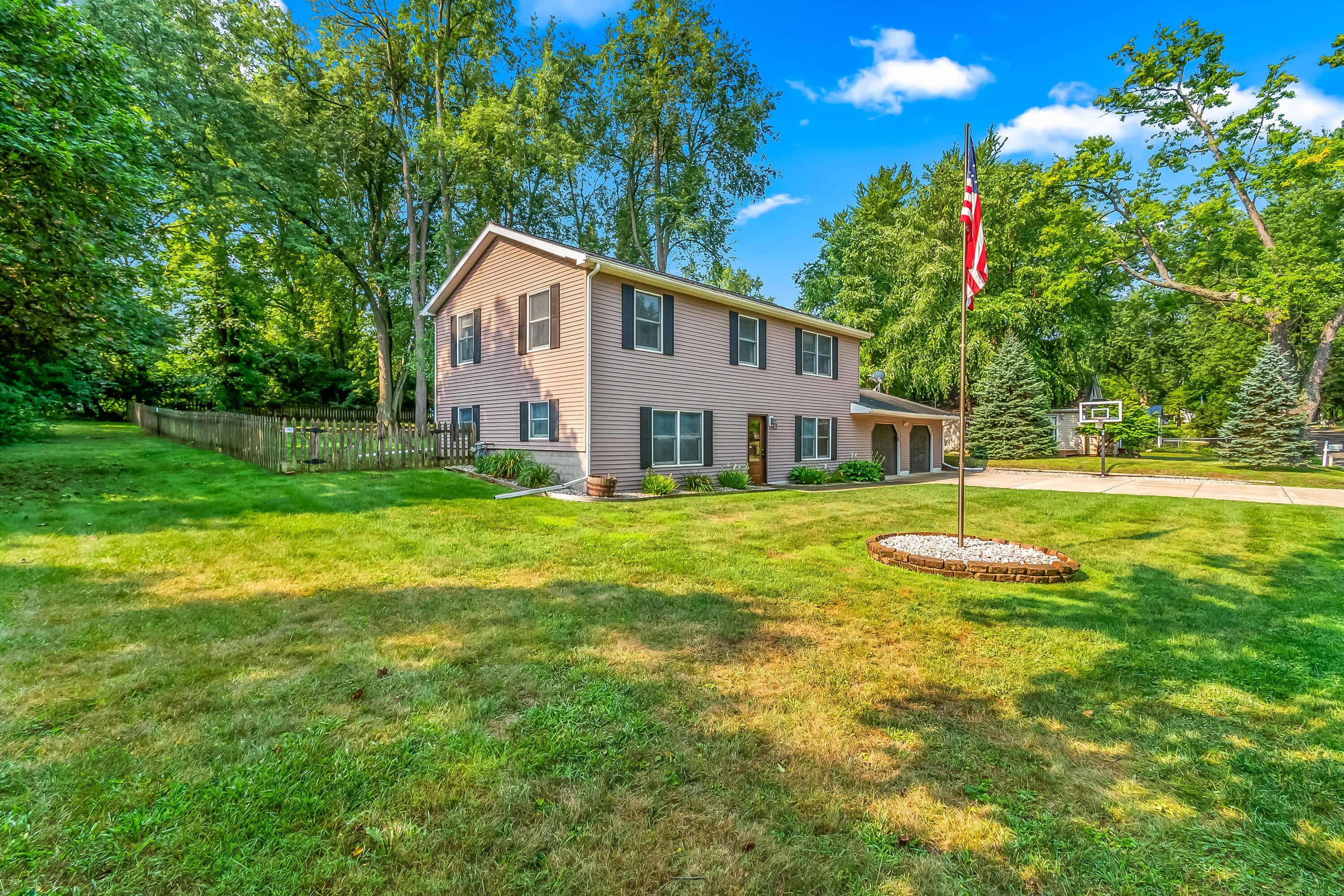 16 Goodrich Avenue