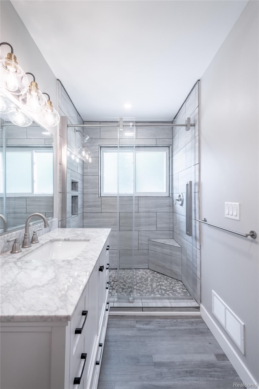 Village Of Clarkston City, Michigan 48346, United States, 3 Bedrooms Bedrooms, ,2 BathroomsBathrooms,Residential,Active,160135