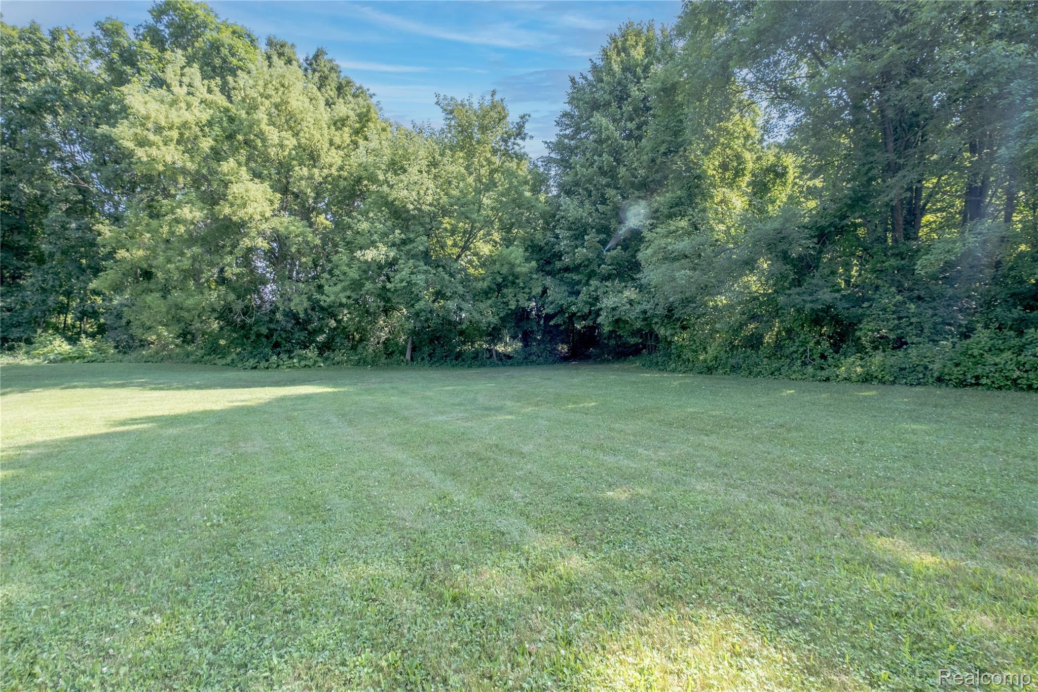 Village Of Clarkston City, Michigan 48346, United States, 3 Bedrooms Bedrooms, ,2 BathroomsBathrooms,Residential,Active,160135