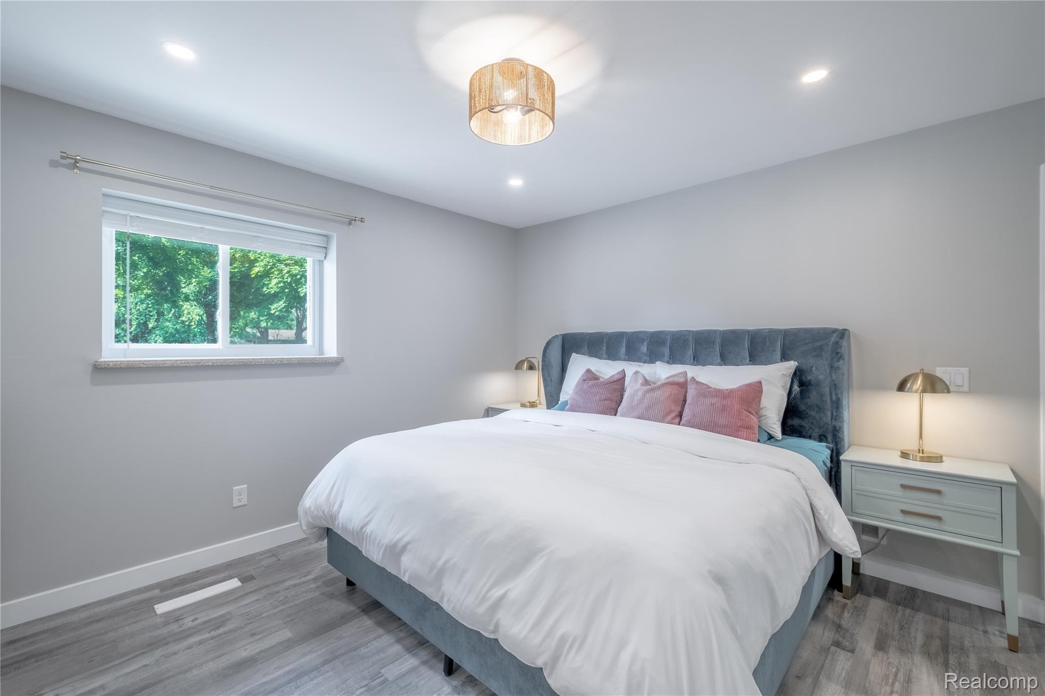 Village Of Clarkston City, Michigan 48346, United States, 3 Bedrooms Bedrooms, ,2 BathroomsBathrooms,Residential,Active,160135