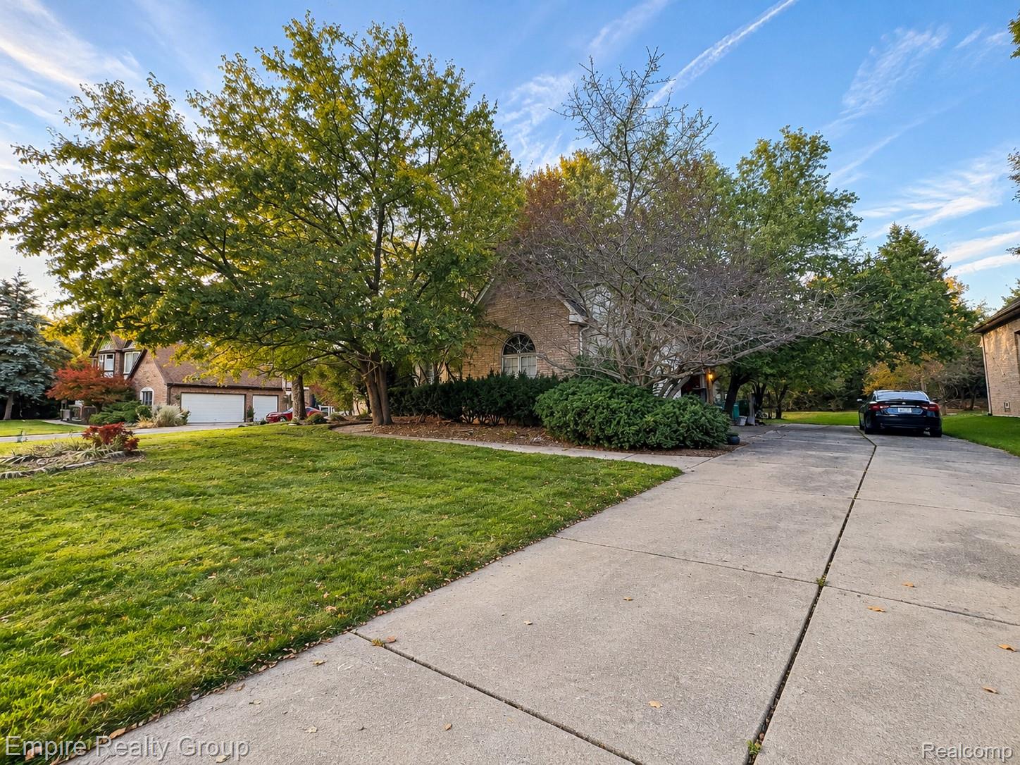 13716 Westbrook Road
