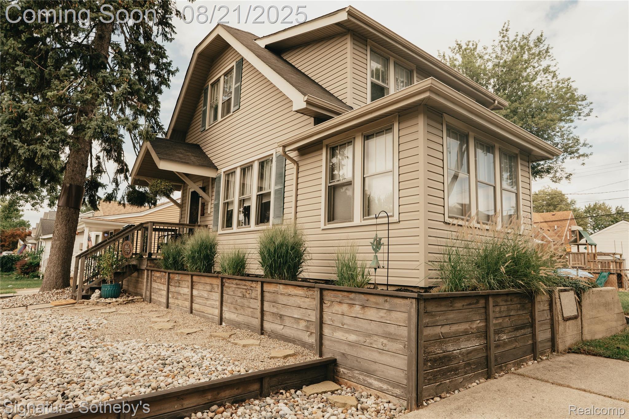 2994 Kipling Avenue