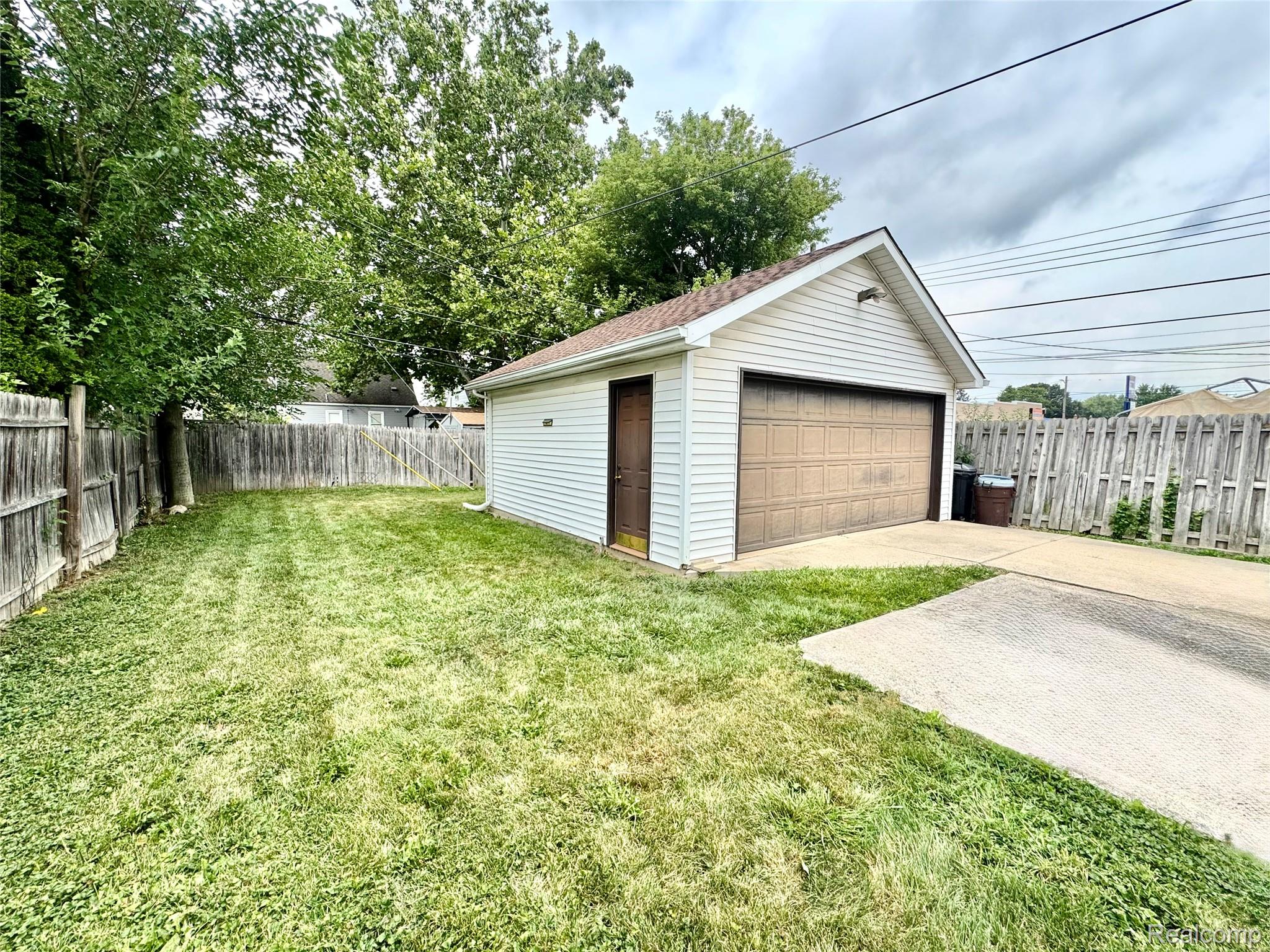 1930 Leblanc Avenue