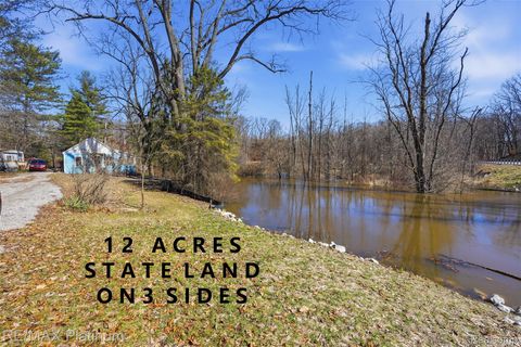 2555 E Cohoctah Road Deerfield Township MI 48855